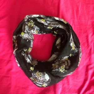 Black Infinity Knit Scarf with Skulls